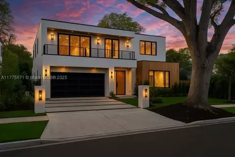 3609 Avocado Ave, Miami, FL 33133