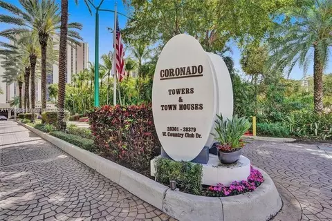 20335 W Country Club Dr #905, Aventura, FL 33180