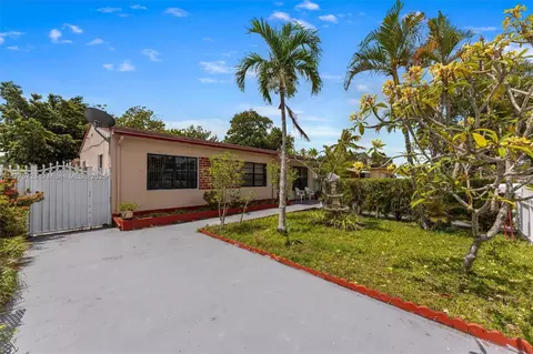 810 West Dr, Opa Locka, FL 33054 photo 3