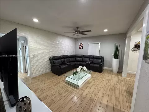 Living - 653 SE 8th Pl, Hialeah, FL 33010 photo 1 of 1