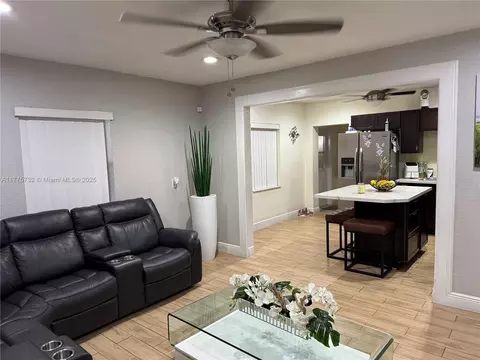Other - 653 SE 8th Pl, Hialeah, FL 33010 photo 3 of 12