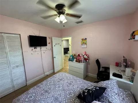 Bedroom - 653 SE 8th Pl, Hialeah, FL 33010 photo 3 of 12