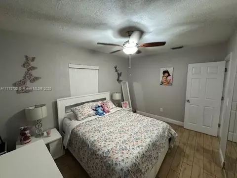 Bedroom - 653 SE 8th Pl, Hialeah, FL 33010 photo 10 of 12