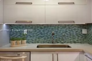4000 Towerside Ter #409, Miami, FL 33138