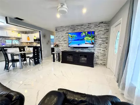 4137 SW 49th St, Fort Lauderdale, FL 33314