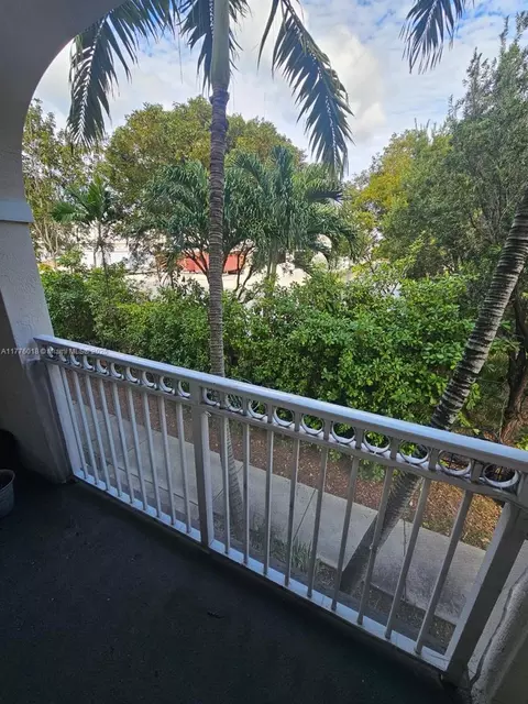 11503 NW 89th St #224, Doral, FL 33178