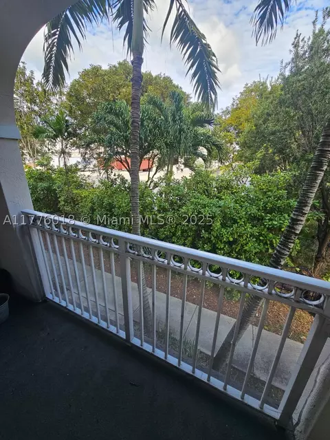 11503 NW 89th St #224, Doral, FL 33178