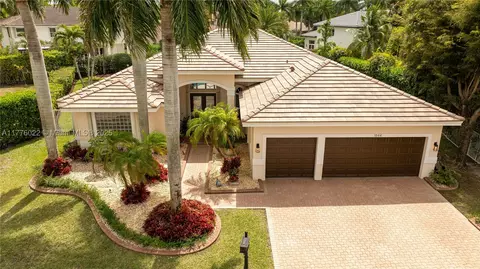 1844 Lighthouse Ct, Weston, FL 33327