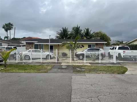 14531 SW 294th St, Homestead, FL 33033