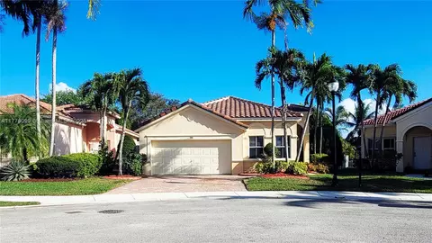 773 Tanglewood Cir, Weston, FL 33327