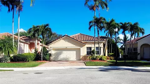773 Tanglewood Cir, Weston, FL 33327