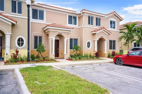 2445 SE 10th St #0, Homestead, FL 33035
