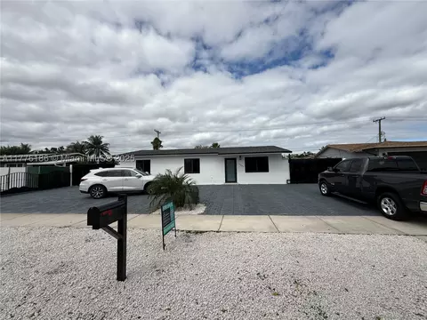 12605 SW 189th St, Miami, FL 33177