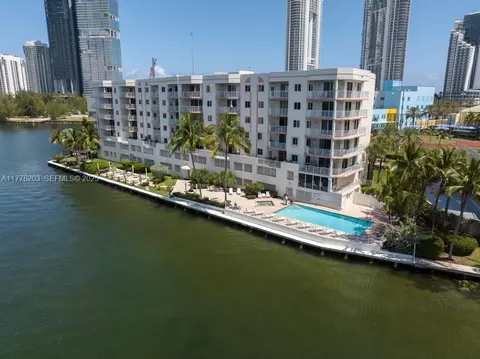 Undisclosed, Sunny Isles Beach, FL 33160