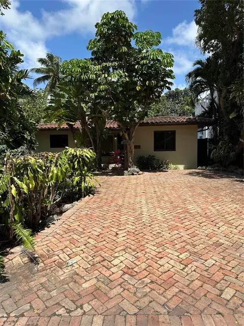 4131 Malaga Ave, Miami, FL 33133