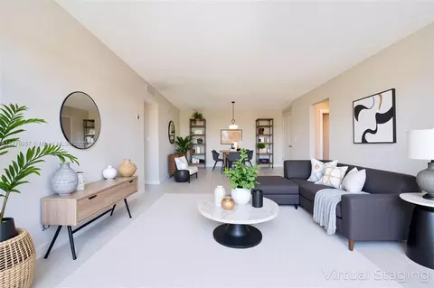9350 Fontainebleau Blvd #602, Miami, FL 33172