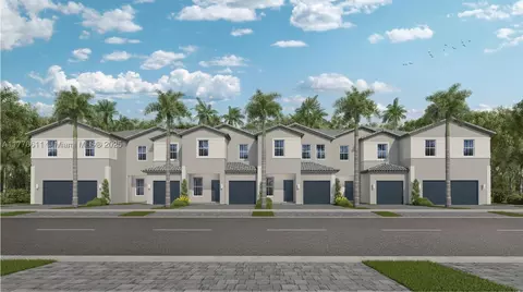 140 SW 184 Way, Pembroke Pines, FL 33029