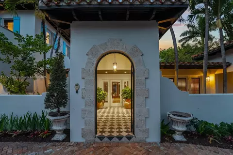Other - 551 S Mashta Dr, Key Biscayne, FL 33149 photo 13 of 15
