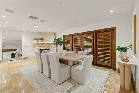 Dining - 551 S Mashta Dr, Key Biscayne, FL 33149 photo 1 of 3