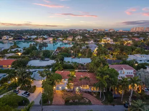 View/Area - 551 S Mashta Dr, Key Biscayne, FL 33149 photo 11 of 15