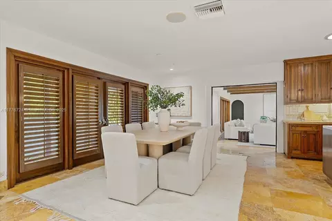 Dining - 551 S Mashta Dr, Key Biscayne, FL 33149 photo 3 of 3