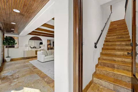 Entry Way - 551 S Mashta Dr, Key Biscayne, FL 33149 photo 1 of 1
