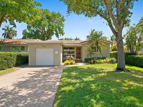 1146 Lincoln St, Hollywood, FL 33019