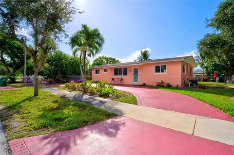 10610 SW 203rd Ter, Cutler Bay, FL 33189