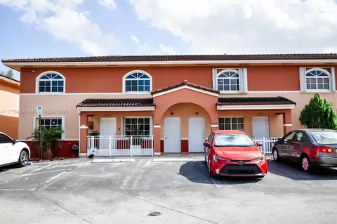6807 W 36th Ave #204, Hialeah, FL 33018