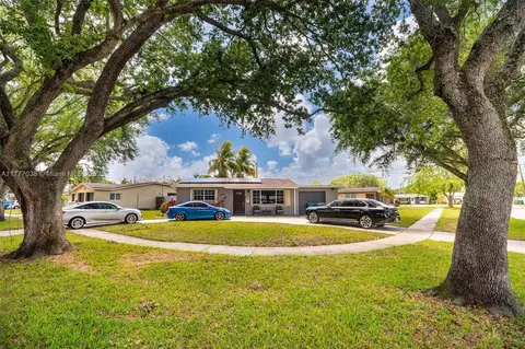 5101 SW 92nd Ter, Cooper City, FL 33328
