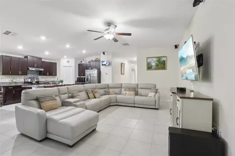 13405 Willow Bluestar Loop, Riverview, FL 33579 photo 12