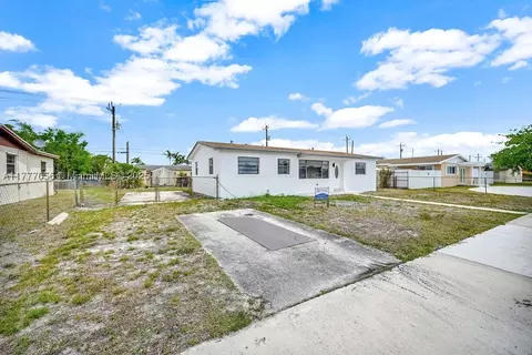 20911 NW 30th Ct, Miami Gardens, FL 33056
