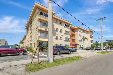 410 SE 2nd St #118, Hallandale Beach, FL 33009