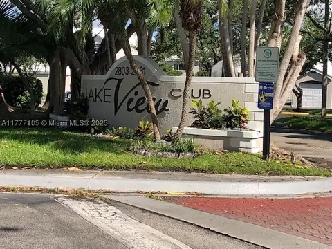 2850 N Oakland Forest Dr #103, Oakland Park, FL 33309