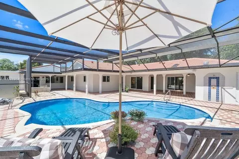 5141 SW 109th Ave, Davie, FL 33328