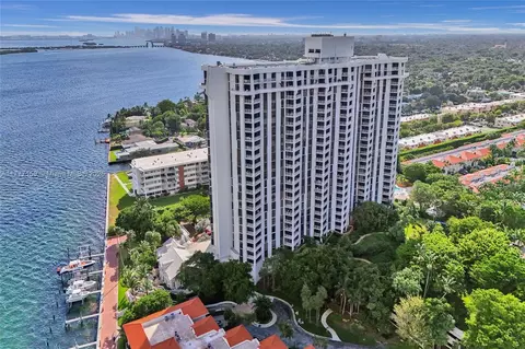 4000 Towerside Ter #PH-3, Miami, FL 33138