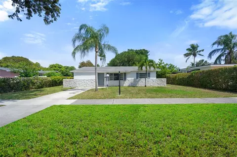1141 NE 166th St, North Miami Beach, FL 33162