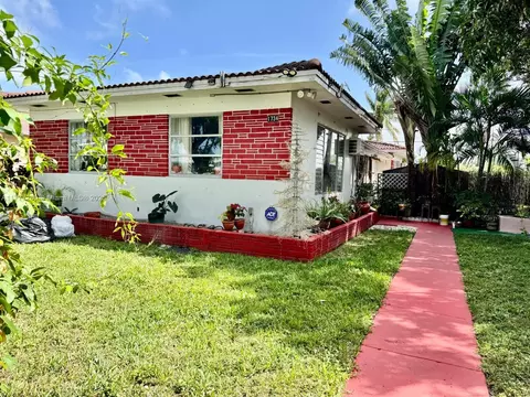 1734 Wiley St, Hollywood, FL 33020