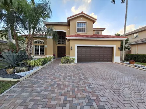 4125 Amber Ln, Weston, FL 33331