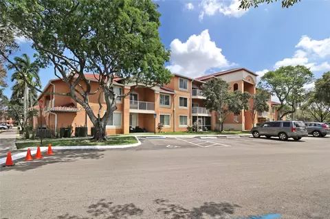 6952 SW 39th St #C302, Davie, FL 33314