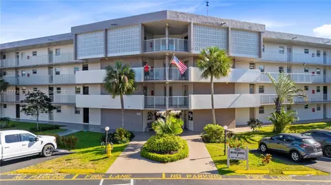 2801 NW 47th Ter #205B, Lauderdale Lakes, FL 33313