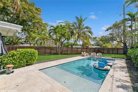 2180 NE 191st Dr, North Miami Beach, FL 33179