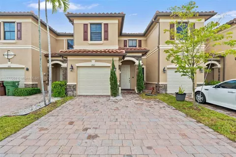 8945 W 33rd Ave #8945, Hialeah, FL 33018