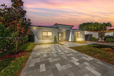 2021 SW 23rd St, Miami, FL 33145