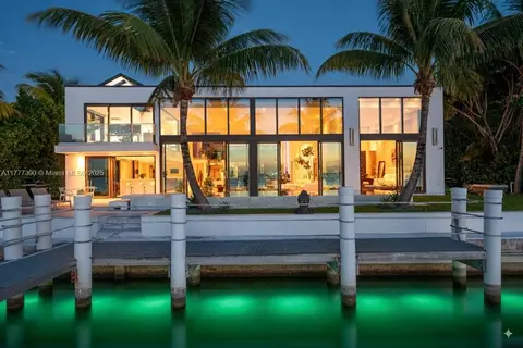 7960 Biscayne Point Cir, Miami Beach, FL 33141