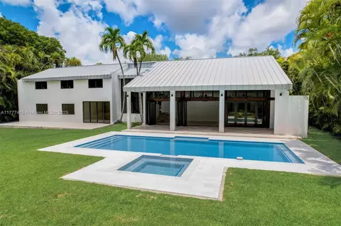 8530 SW 121st St, Miami, FL 33156