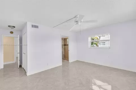 Bedroom - 1025 SE 3rd Ave #201, Dania Beach, FL 33004 photo 3 of 3