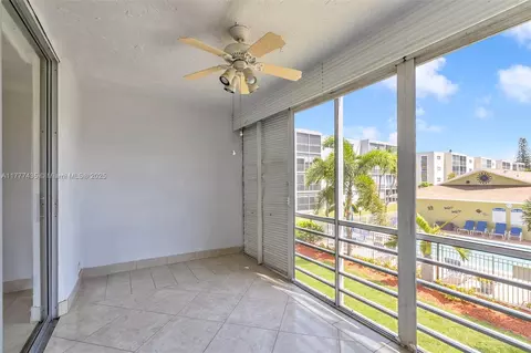 Exterior - 1025 SE 3rd Ave #201, Dania Beach, FL 33004 photo 1 of 5