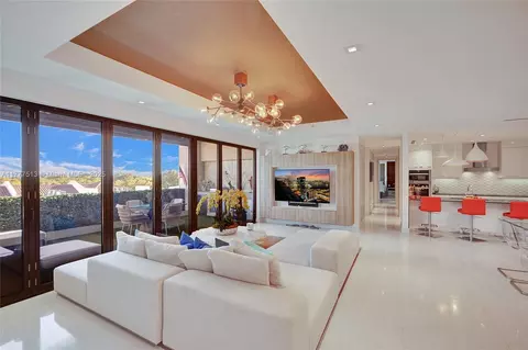 718 Valencia Ave #PH505, Coral Gables, FL 33134