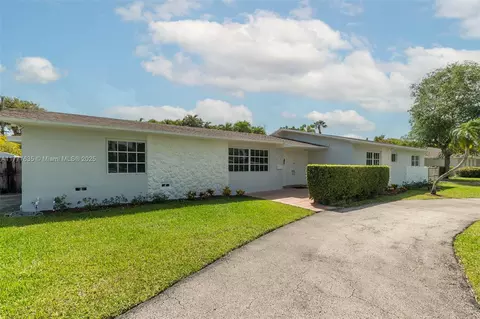 13925 SW 74th Ave, Palmetto Bay, FL 33158